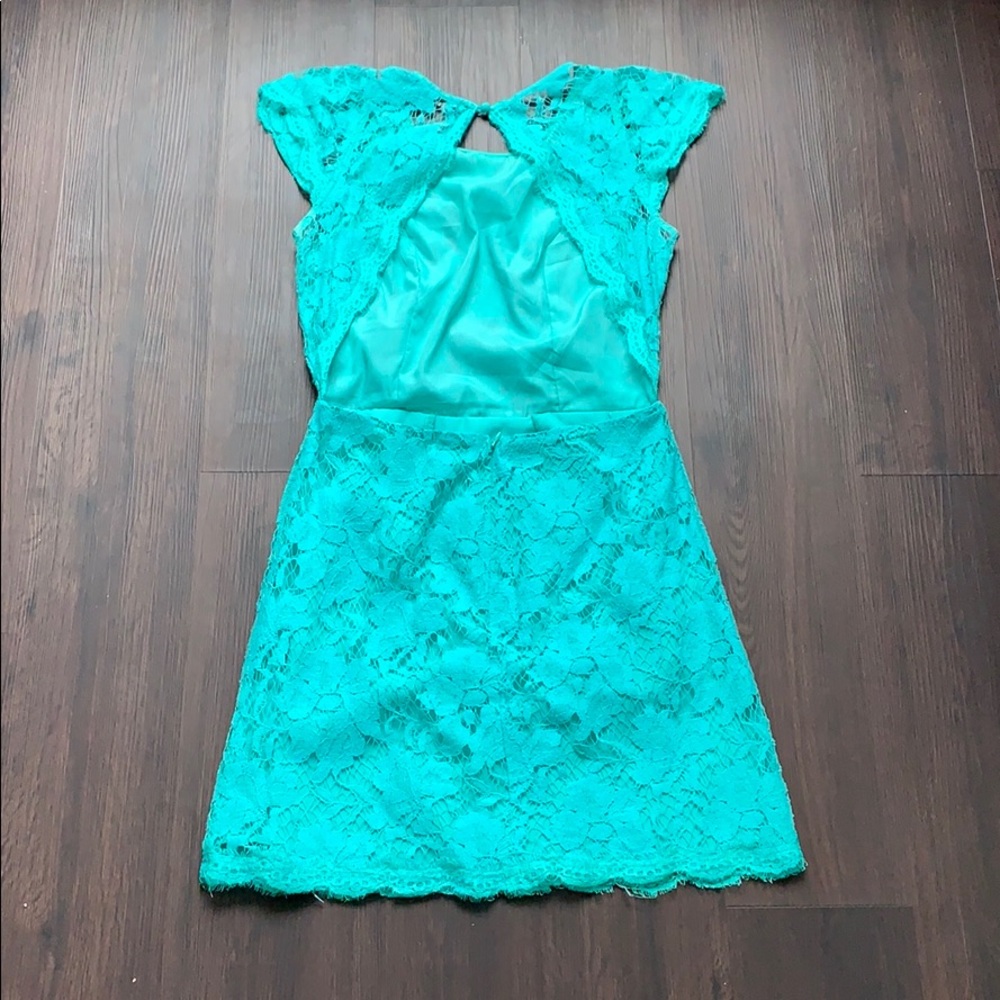 *SOLD* Lace Open-Back Dress - Picture 4 of 5